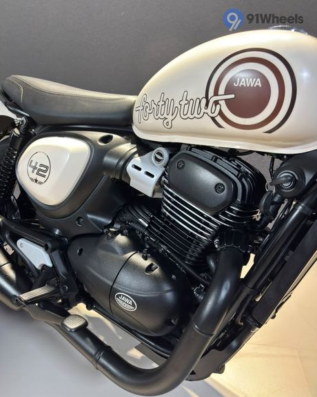 42 Engine From Right
