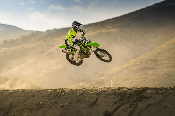 Kawasaki KX 250 Cornering Shot