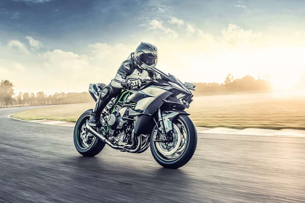 Kawasaki Ninja H2R Riding Shot