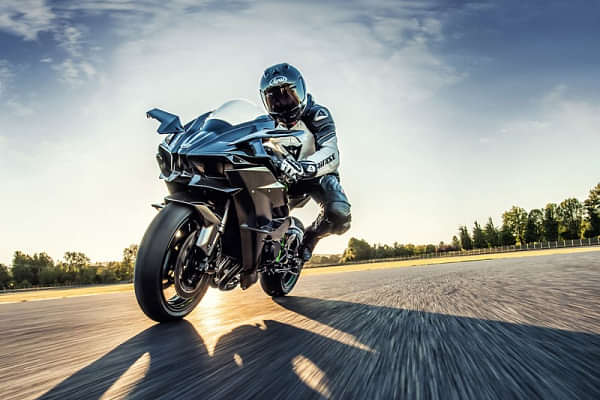 Kawasaki Ninja H2R Riding Shot