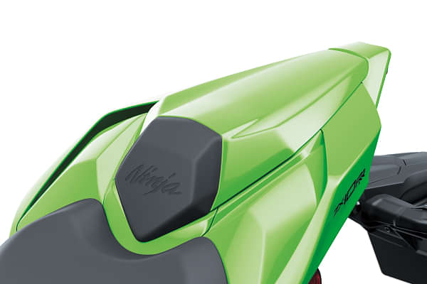 Kawasaki Ninja ZX 10 R Pillion Seat