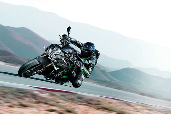 Kawasaki Z H2 Riding Shot