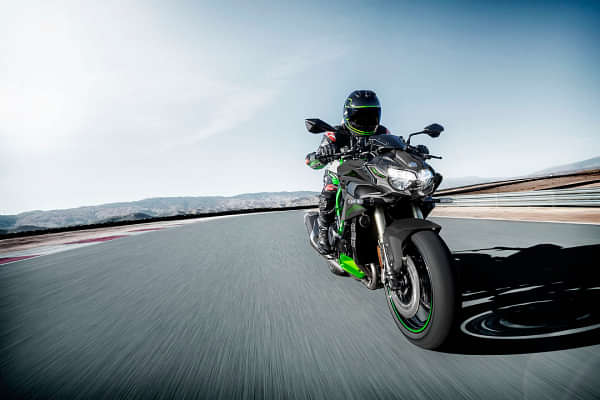 Kawasaki Z H2 Riding Shot