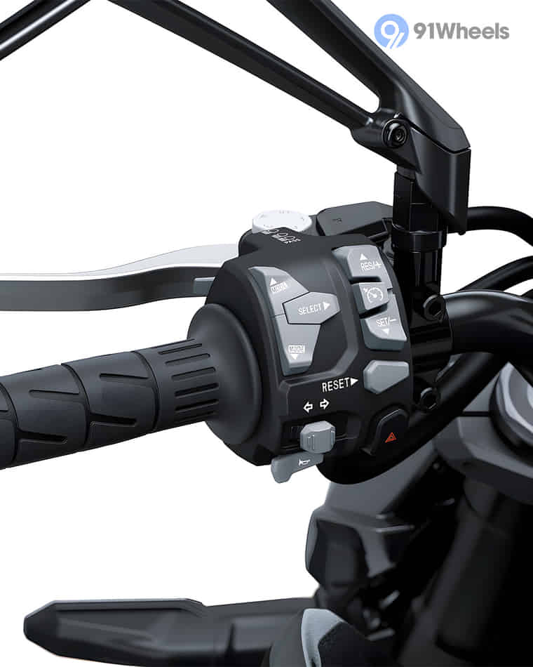 Handlebar & Console Area - 3