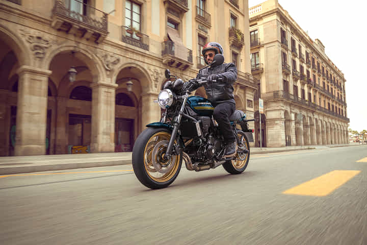 Kawasaki Z650 RS Left Front Three Quarter