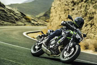 Kawasaki Z650 Cornering Shot