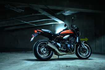 Kawasaki Z900RS Right Side View Kawasaki Z900RS Right Side View
