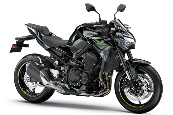 Kawasaki Z900 Right Front Three Quarter
