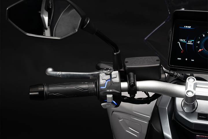 Keeway XDV 125 Evo Pro Left Side Handelbar Grip