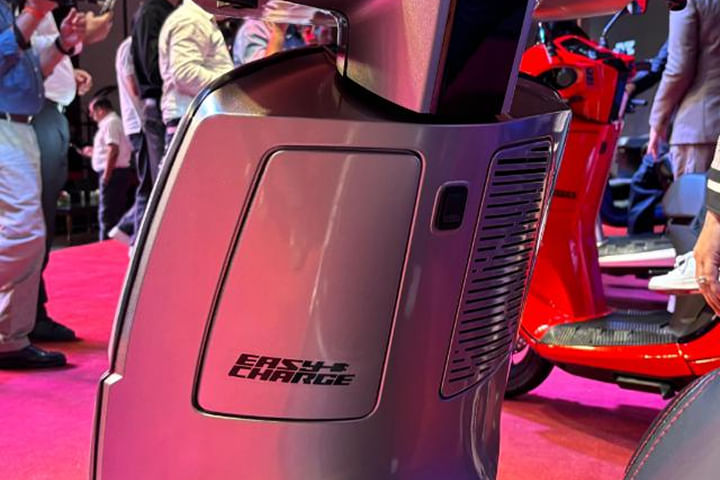 Kinetic DX Front Inner Cover