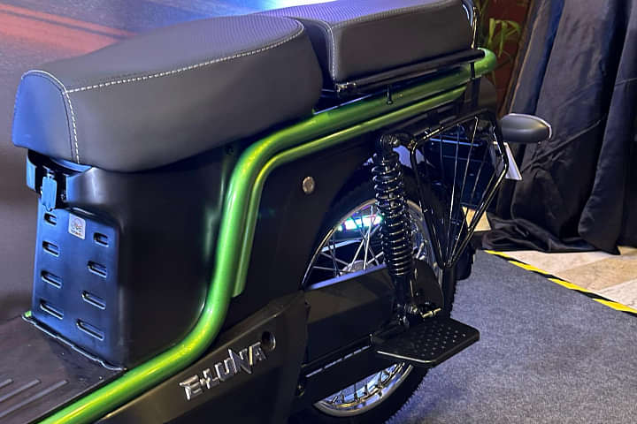Kinetic E-Luna Rider Seat