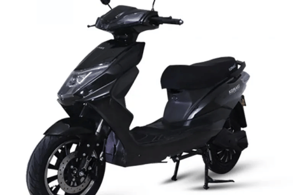 Komaki LY Left Front Three Quarter Komaki LY Left Front Three Quarter