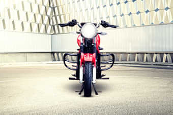 Komaki XGT Classic Front View Komaki XGT Classic Front View