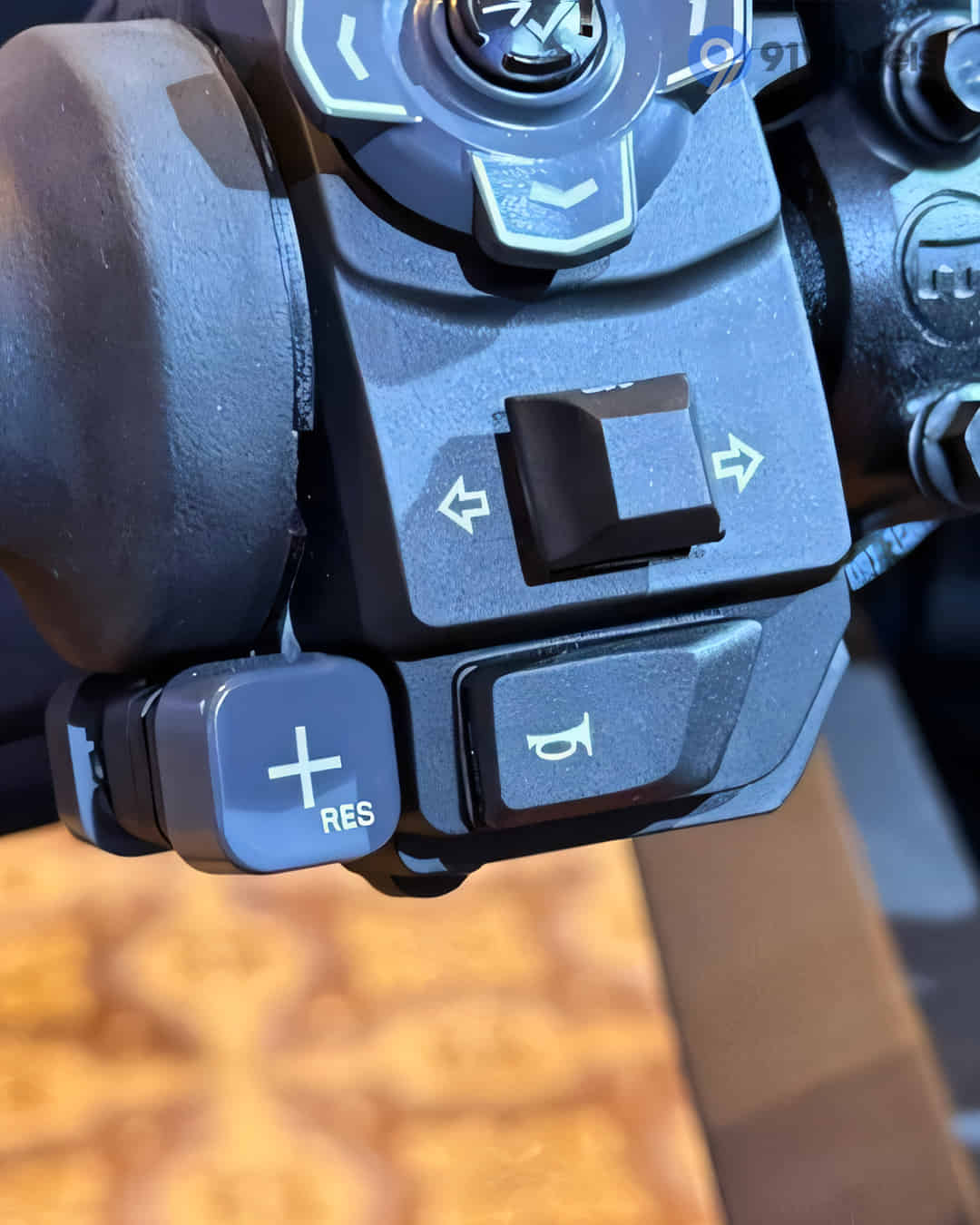 Horn Button Horn Button