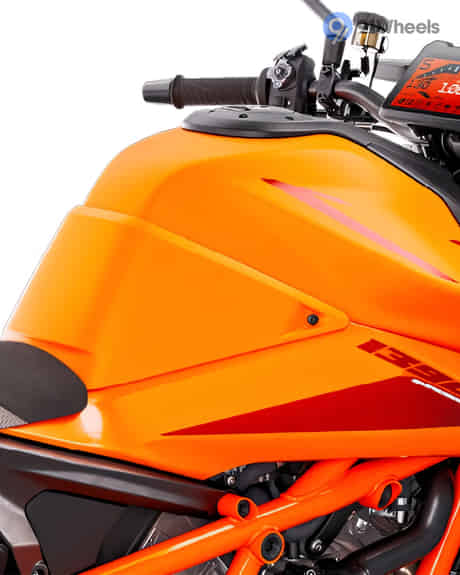 1390 Super Duke R Fuel Tank