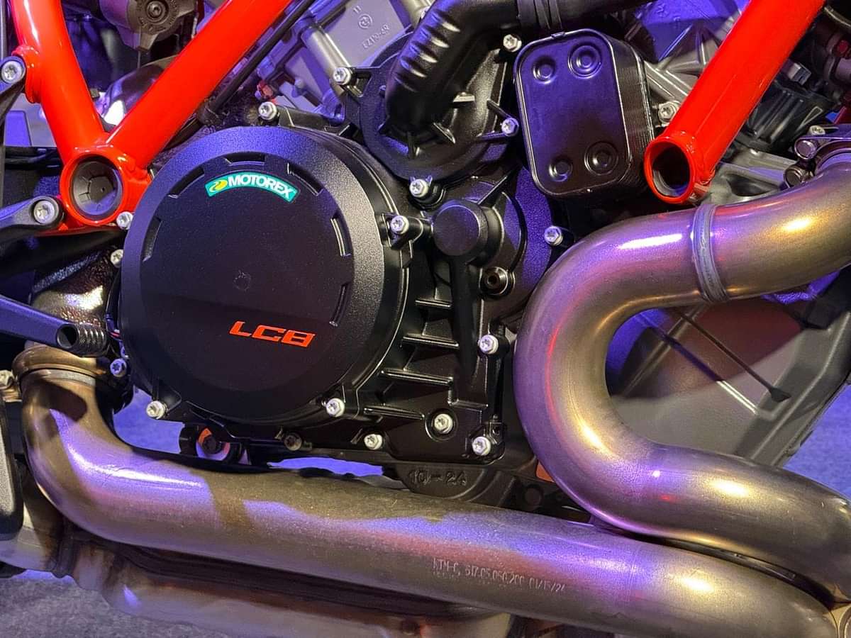 KTM 1390 Super Duke R Battery Compartment
