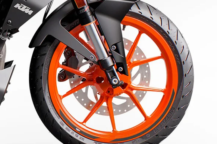KTM 1390 Super Duke R Front WHeel