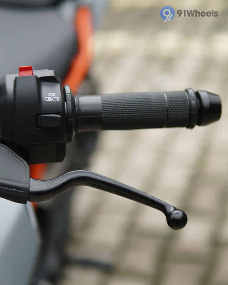 Handlebar & Console Area - 11