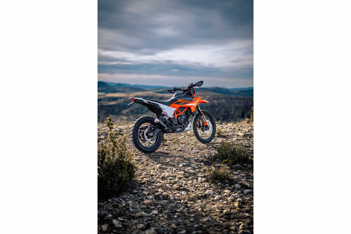 KTM 390 Enduro R Right Rear Three Quarter KTM 390 Enduro R Right Rear Three Quarter