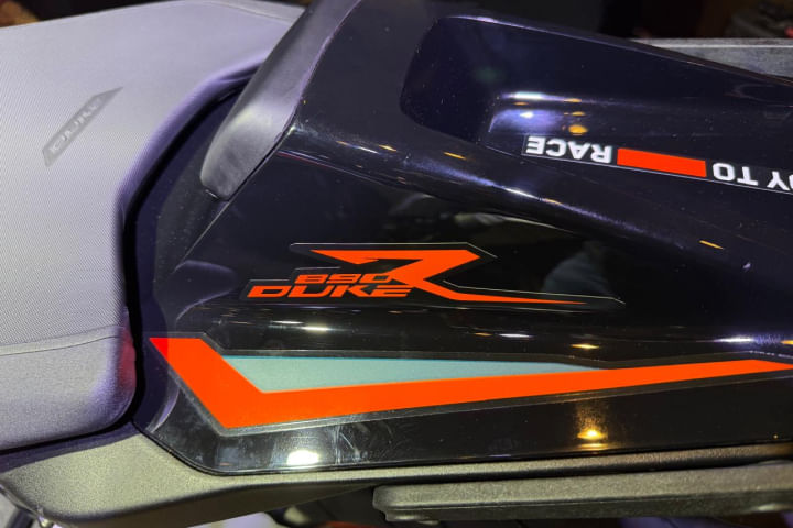 KTM 890 Duke R Pillion Seat
