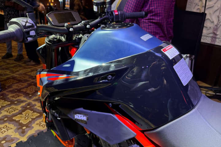 KTM 890 Duke R Fuel Tank