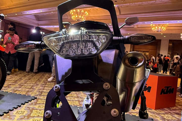 KTM 890 Duke R Tail Light