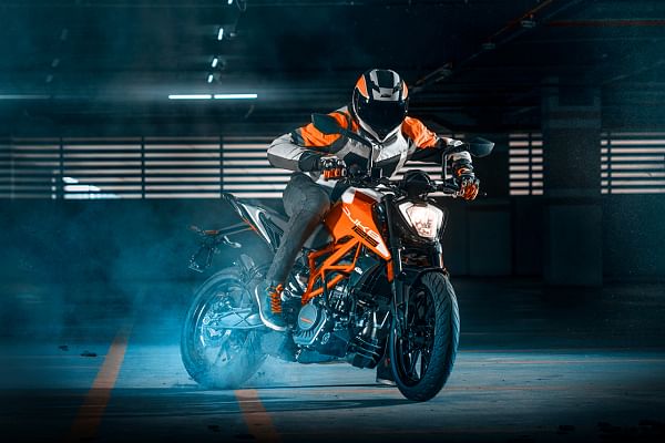 KTM Duke 125 Price 2024 Bike Images Mileage Colours