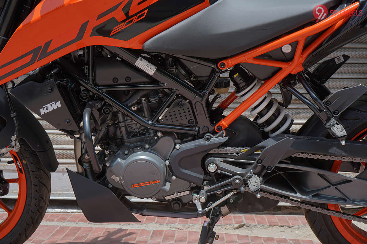 KTM Duke 200 Engine From Left