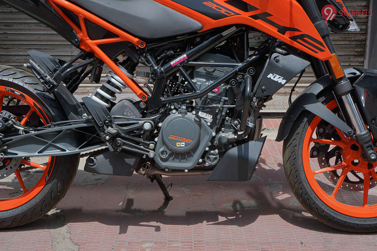 KTM Duke 200 Engine From Right