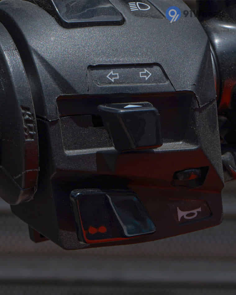 Handlebar & Console Area - 11