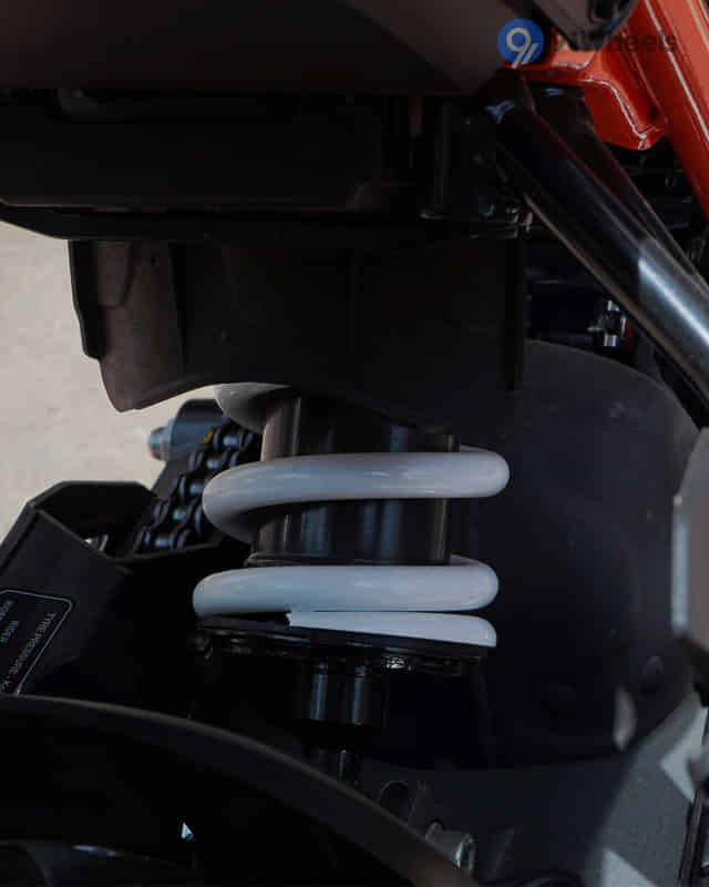 Duke 200 Rear Suspension Spring Preload Setting