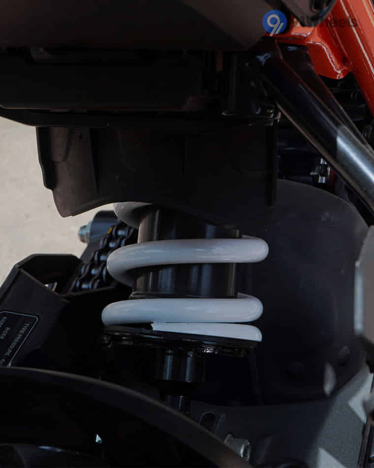 Wheels & Suspension - 6