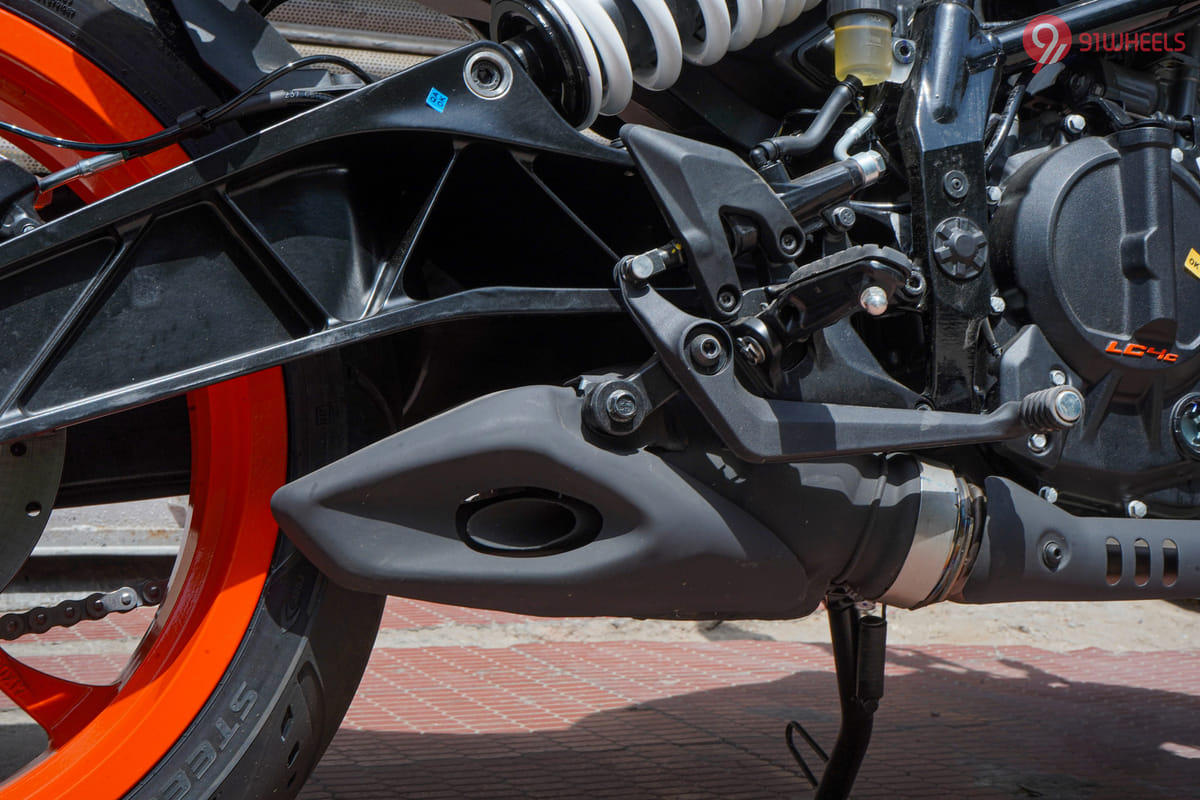 KTM 250 Duke Silencer/Muffler KTM 250 Duke Silencer/Muffler