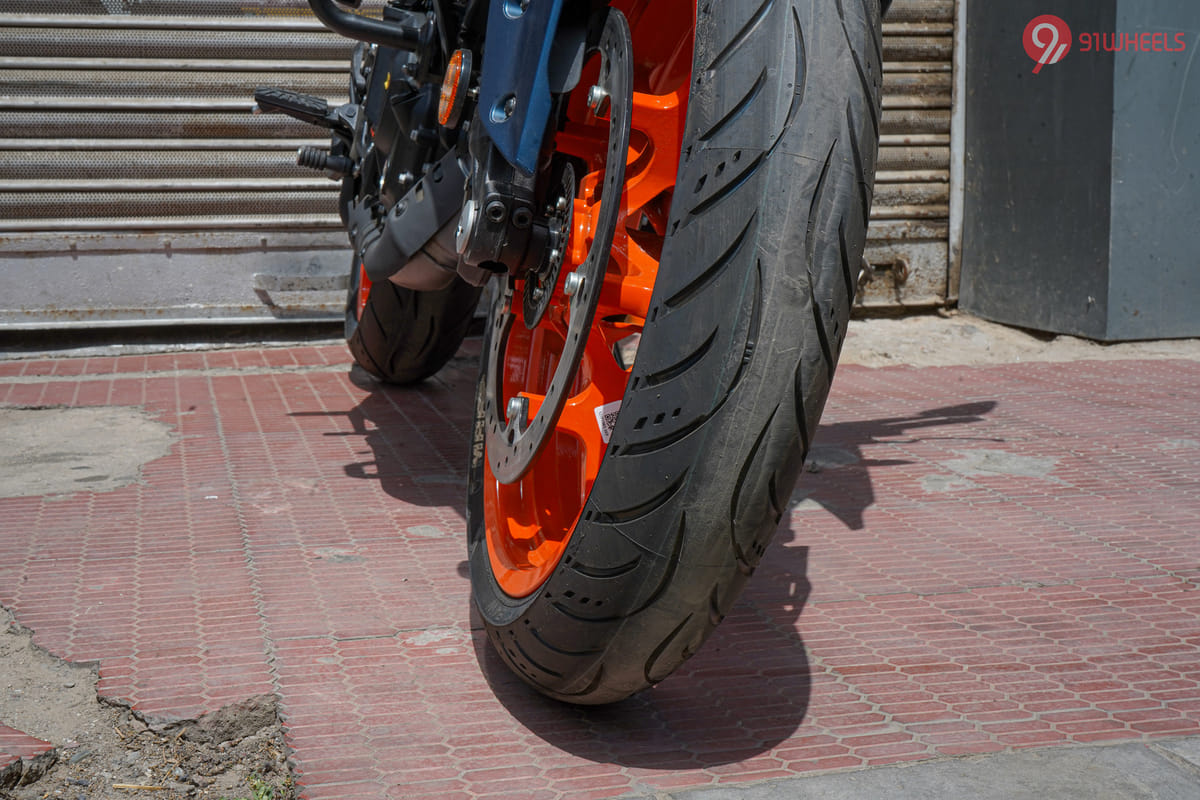 KTM 250 Duke Front Tyre KTM 250 Duke Front Tyre