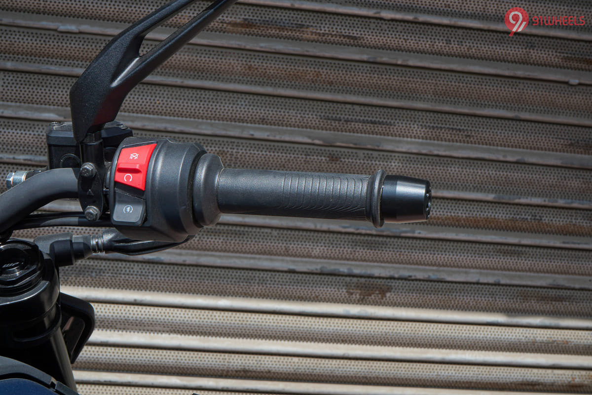 KTM 250 Duke Right Side Handelbar Throttle Grip KTM 250 Duke Right Side Handelbar Throttle Grip