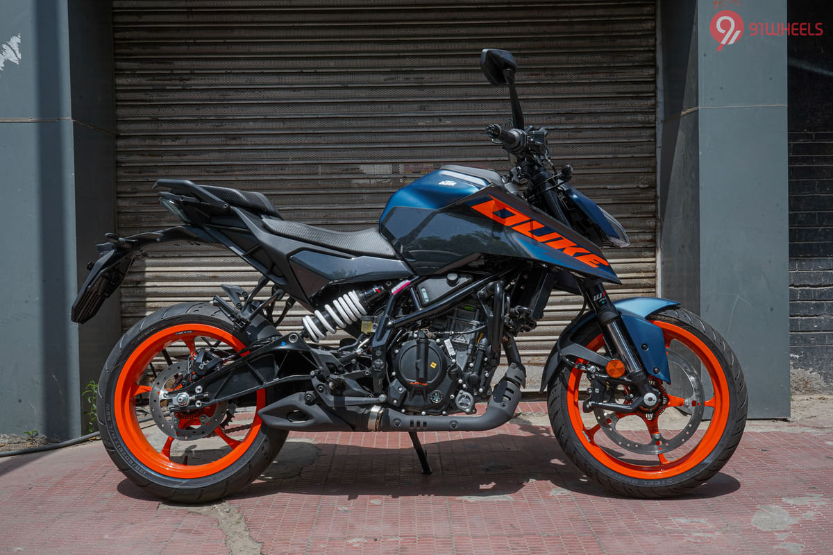 KTM 250 Duke Right Side View