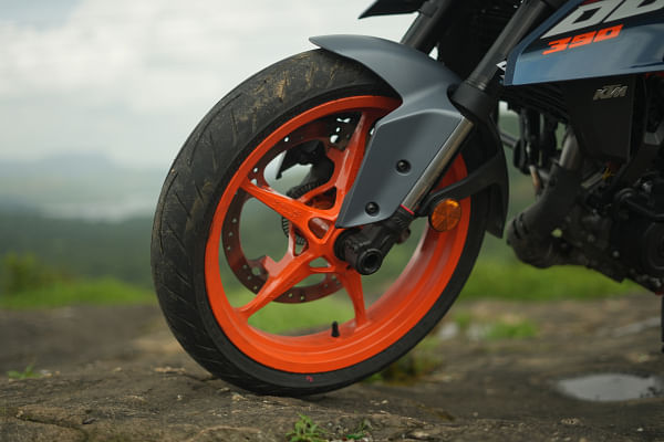 KTM 390 Duke Price 2024 Bike Images Mileage Colours