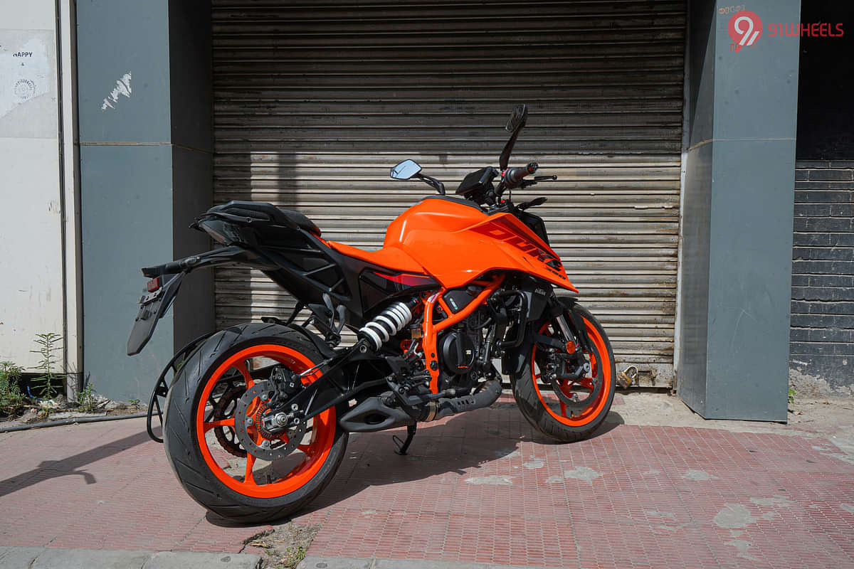 KTM 390 Duke Right Rear Three Quarter