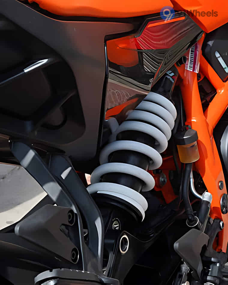 Wheels & Suspension - 6