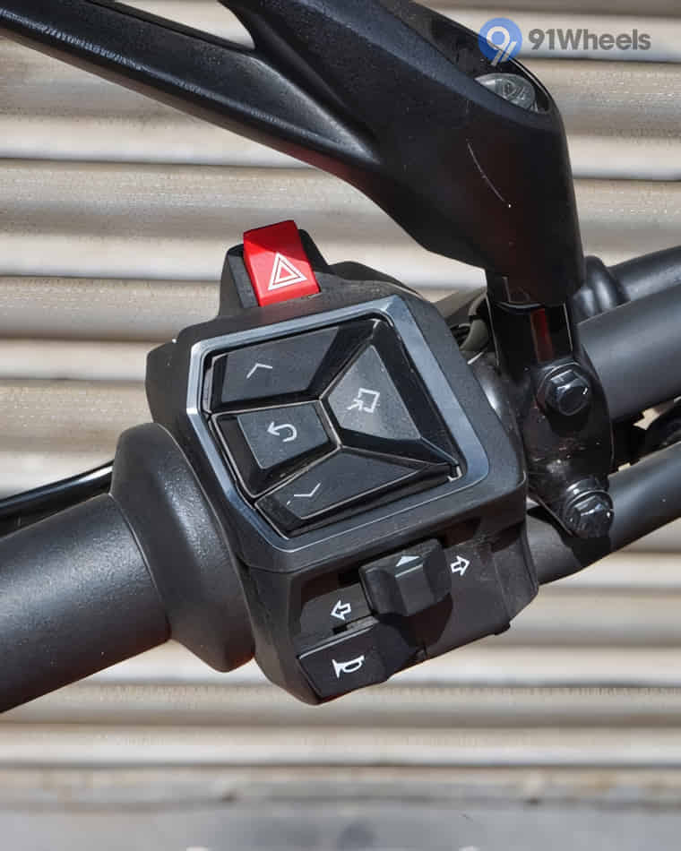 Handlebar & Console Area - 1