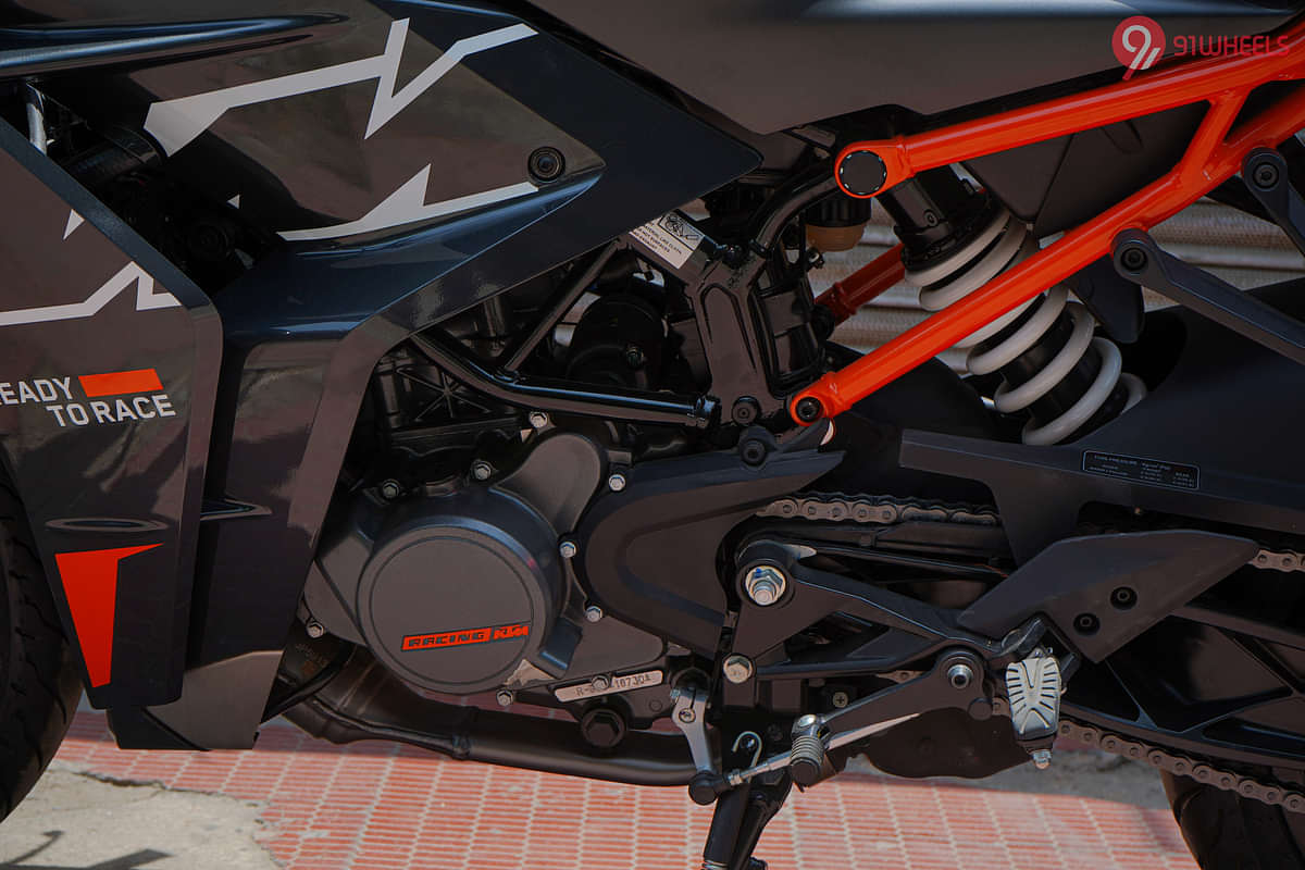 KTM RC 200 Engine From Left