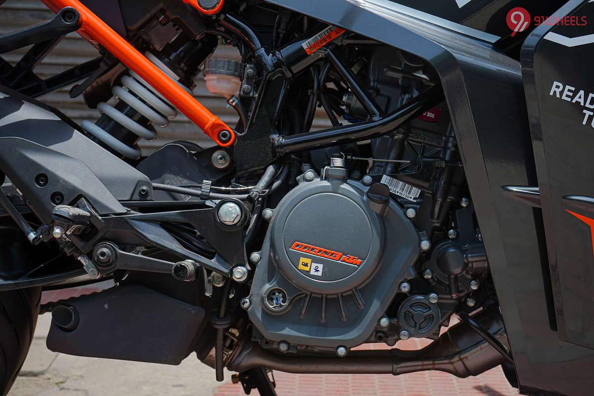 KTM RC 200 Engine From Right