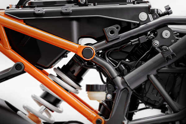 KTM RC 390 Rear Suspension Spring Preload Setting