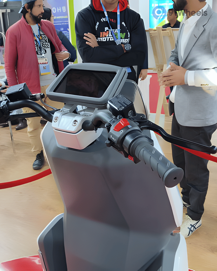 Front Body & Wheels - 2