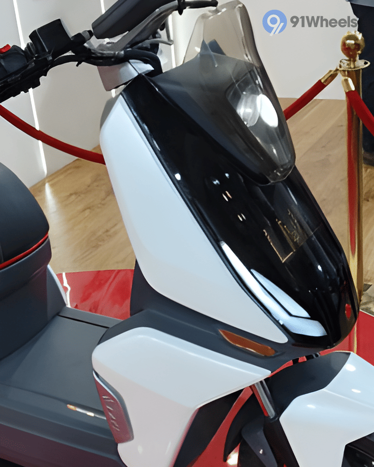 Front Body & Wheels - 1