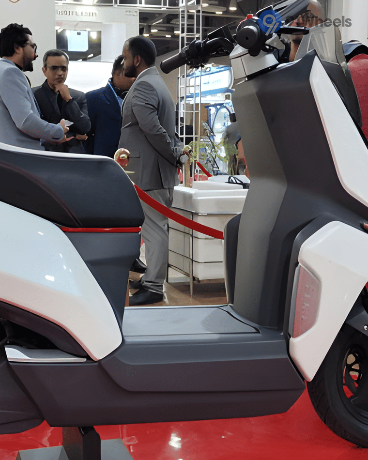 Stands & Utility - 1