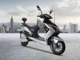 M2GO Scooters X1 Right Front Three Quarter M2GO Scooters X1 Right Front Three Quarter