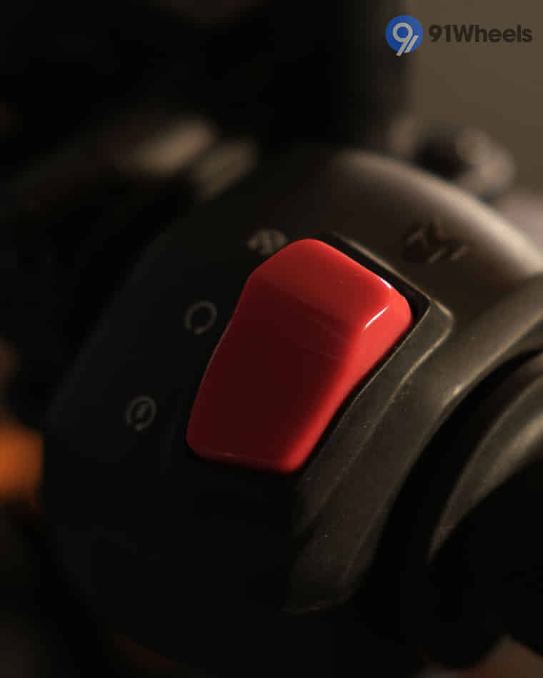 Handlebar & Console Area - 3