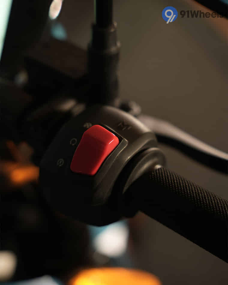 Handlebar & Console Area - 5