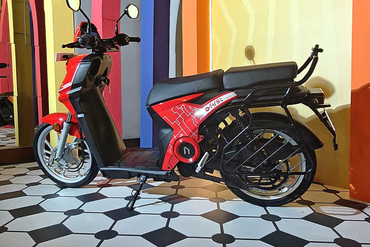 Numeros n-first Left Side View Numeros n-first Left Side View